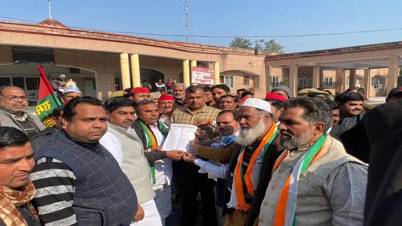 भाजपा सरकार ने की लोकतंत्र की हत्या : ओमकार 