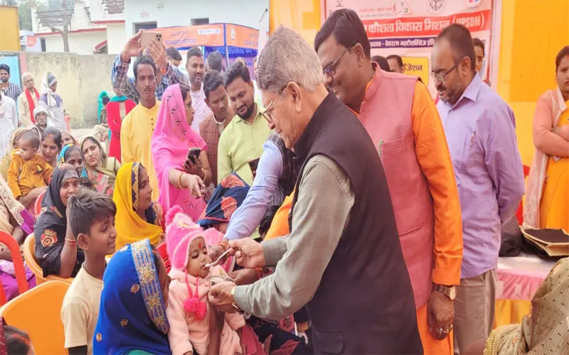 अयोध्या: चौपाल में 26 में से 17 विभागों के अधिकारी मिले गैरहाजिर, भड़के विधायक 