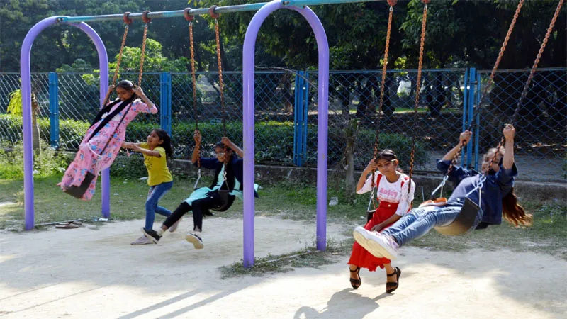 अयोध्या: सामान्य से नीचे लुढ़कने लगा है पारा, रविवार को 10 डिग्री पहुंचा न्यूनतम तापमान 