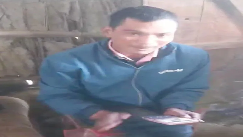 बहराइच: कार्डधारक को कोटेदार ने जड़ा थप्पड़, घटतौली का विरोध करने पर मारा तमाचा, देखें video