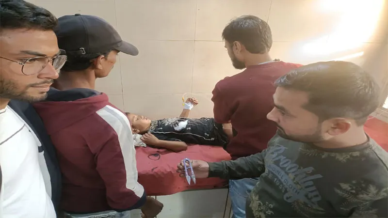 बहराइच: बालिका के पेट में घुस गई कैंची, डॉक्टरों ने आपरेशन कर निकाला