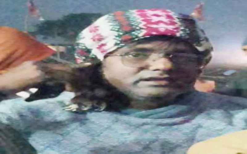 प्रतापगढ़: घर के सामने खड़े नमकीन कारोबारी पर बदमाशों ने की ताबड़तोड़ फायरिंग, बाल-बाल बचा, हड़कंप 