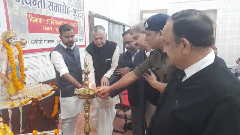 वाराणसी: बीएचयू में महामना को स्मरण करते हुए मनाया गया जयंती समारोह, मुख्त अतिथि बोले- मालवीय जी के जीवन से लें प्ररेणा