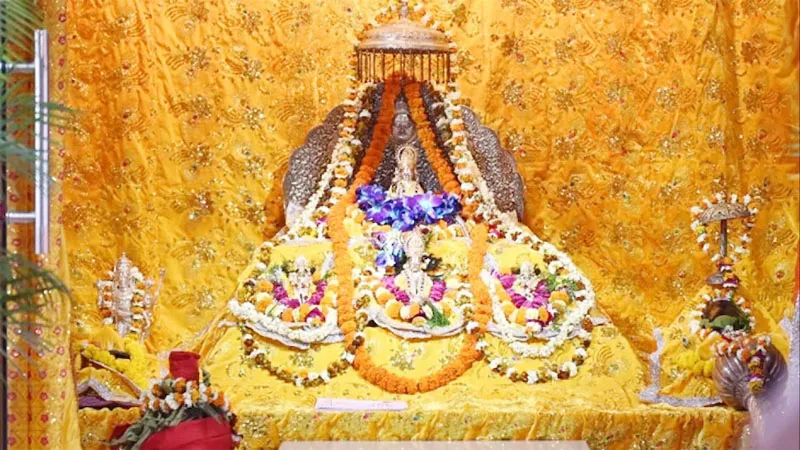 अयोध्या: गर्भगृह में तो सन् 49 में ही प्रकटे थे रामलला, 70 साल, दो माह 22 दिन गर्भगृह में रहे विराजमान, जानिए अद्भुत जानकारी!