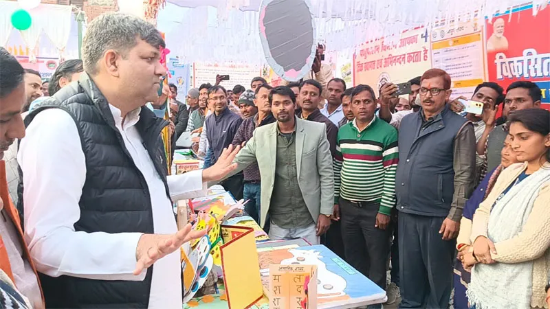 पीएम मोदी की जनकल्याणकारी योजनाओं का लाभ उठाकर विकसित भारत के सपने को करें साकार: आशीष पटेल