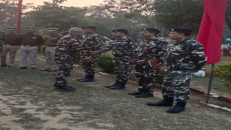 जवानों को है कोई दिक्कत तो कराएं अवगत: महानिरीक्षक