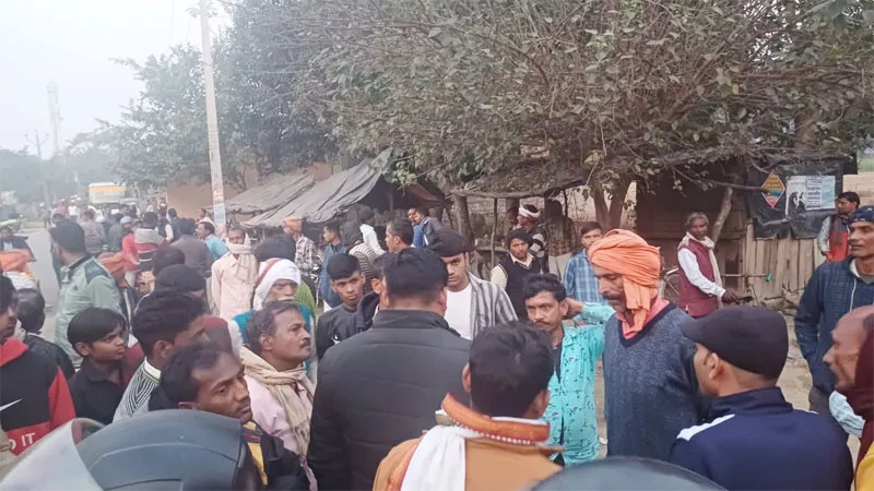 गोंडा: घर के बाहर खेल रहे मासूम को रोडवेज बस ने कुचला, मौत, हंगामा