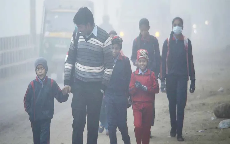 अयोध्या: ठंड के चलते शनिवार को बंद रहेंगे स्कूल, डीएम का आदेश जारी