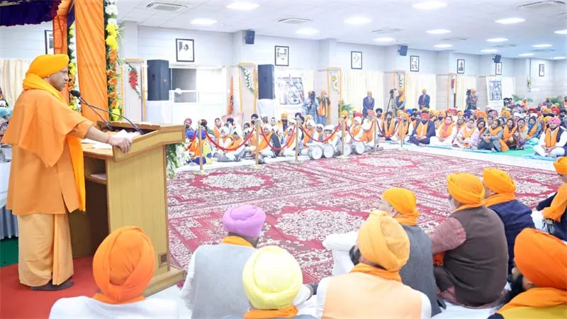 साहिबजादों के बलिदान की गाथा हर बच्चे और युवा को सुनाई जानी चाहिए : योगी आदित्यनाथ 