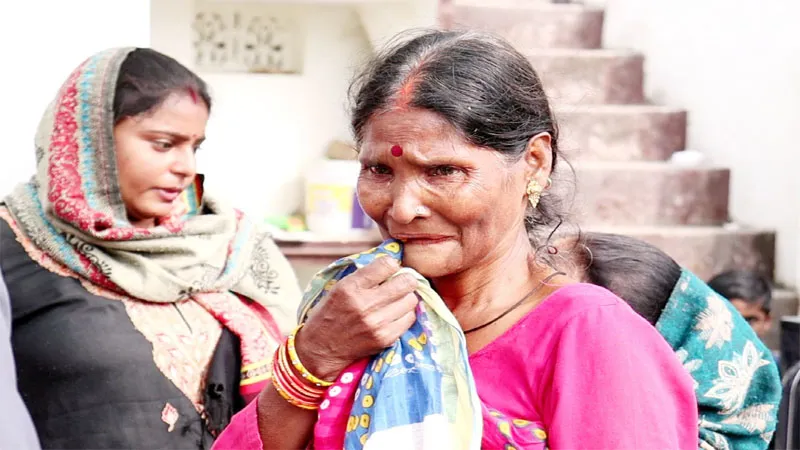 लखनऊ: आंसू, दुख और टूटता घरौंदा, एक दिन में बदल गई भीखमपुर की तस्वीर
