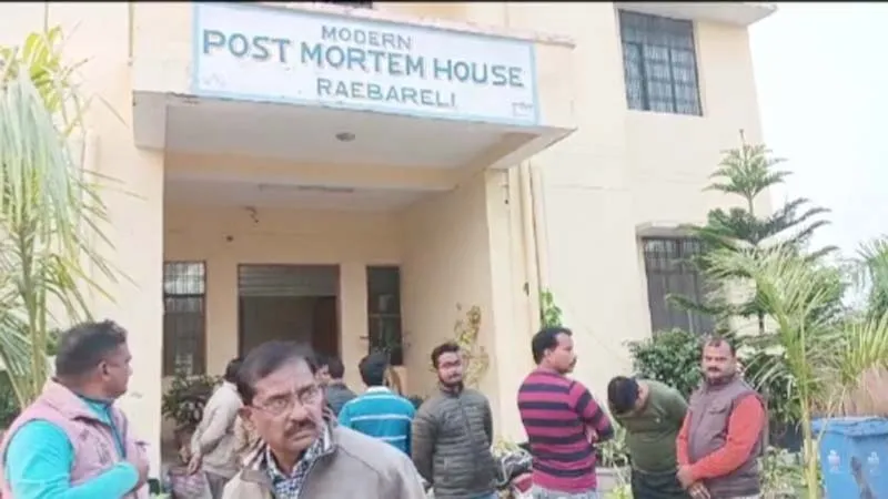 रायबरेली: अब पोस्टमार्टम हाउस को भी नहीं छोड़ रहे चोर, दीवार फांदकर दरवाजा तोड़कर चोरी करने की कोशिश की, हड़कंप