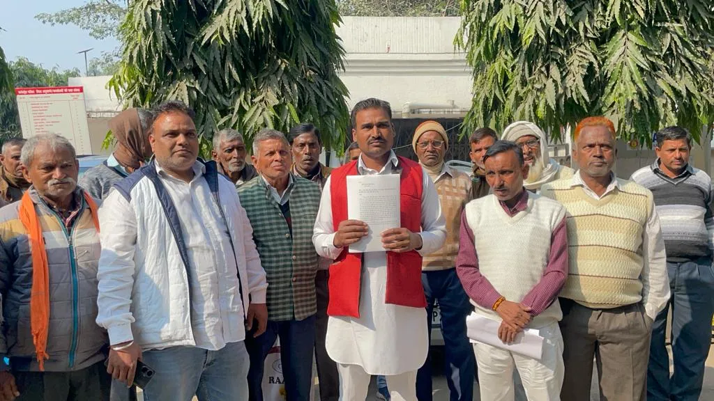 बरेली: गौला खनन कारोबारियों में आक्रोश, बोले- खनन पर सरकार करे चिंतन, वरना होगा उग्र आंदोलन