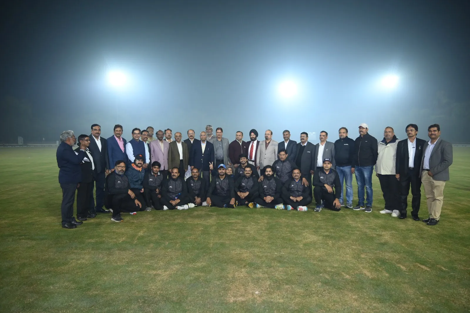 बरेली: डॉ उदय शंकर अवस्थी ने डे-नाइट स्टेडियम का किया शुभारंभ, बोले- सर्वांगीण विकास के लिए खेल जरूरी