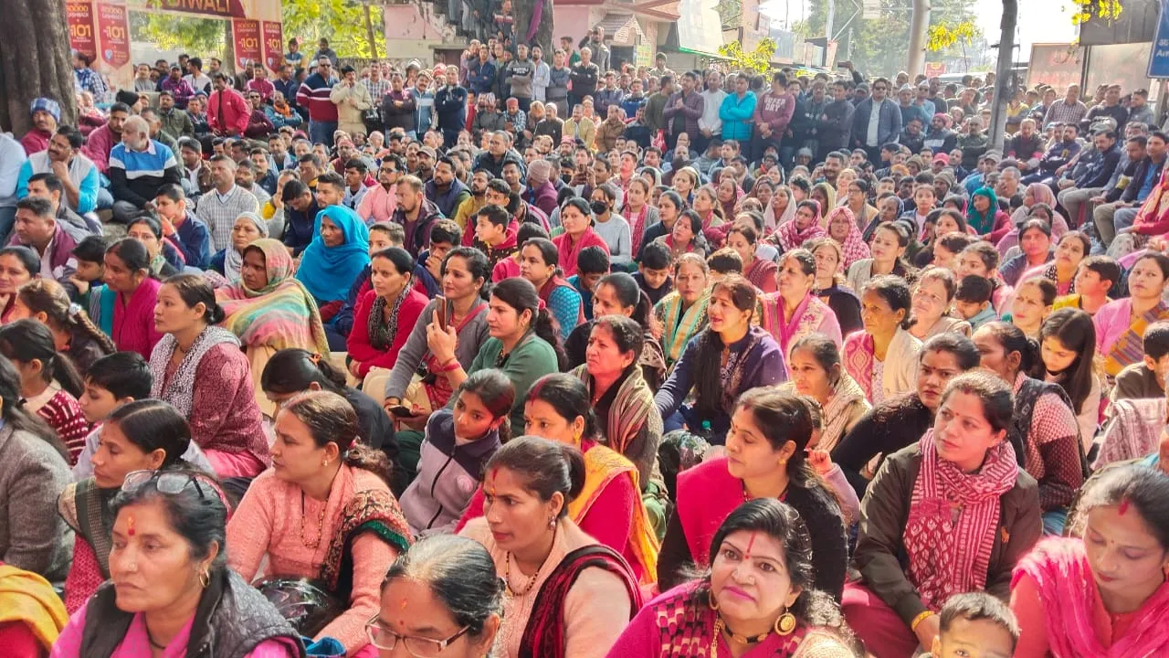 हल्द्वानी: वाहन स्वामियों का गौला निजीकरण के खिलाफ चल रहे आंदोलन ने पकड़ी गति, कांग्रेस का पूर्ण समर्थन