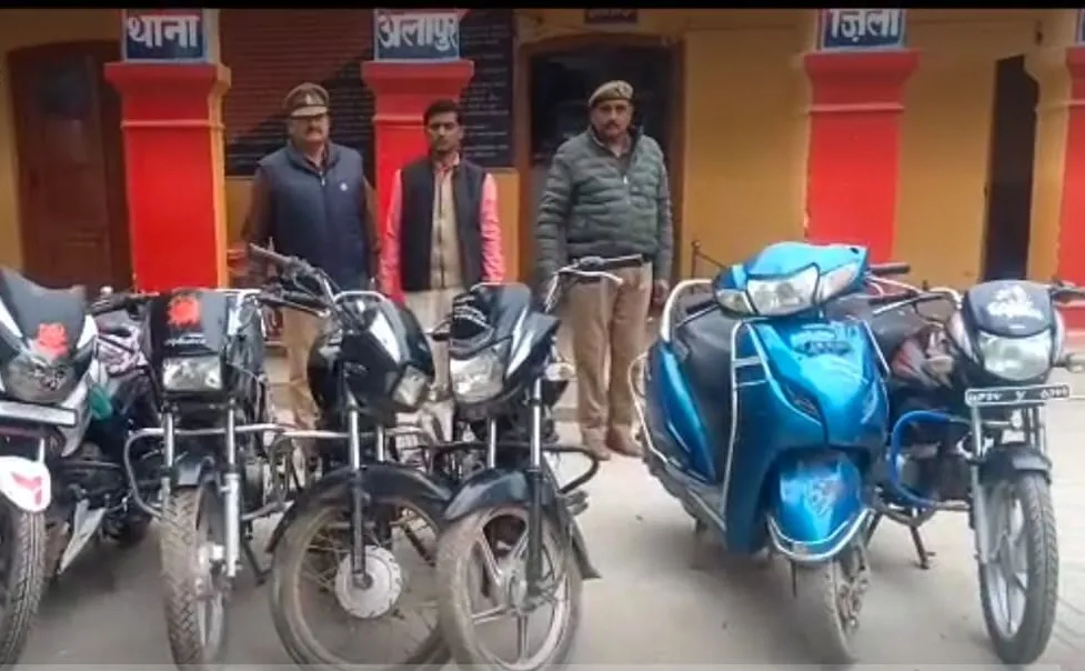 बदायूं: चोरी करके बेचने जा रहे थे बाइक, एक गिरफ्तार और दूसरा फरार