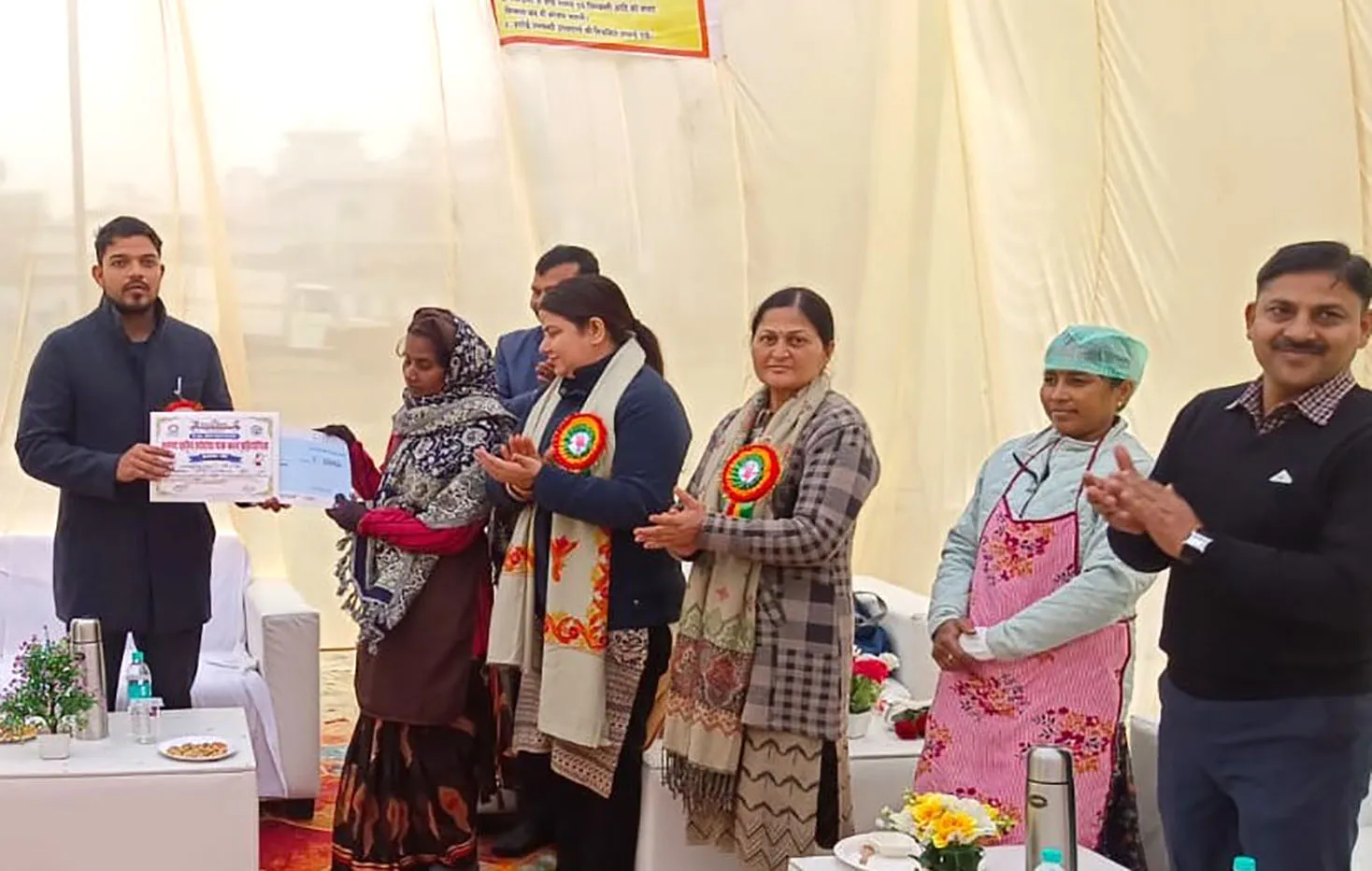  रसोईयों के कंपटीशन में जीत गई रेखा, सुल्तानपुर के सरकारी विद्यालय की रसोईया ने बनाया स्वादिष्ट भोजन 