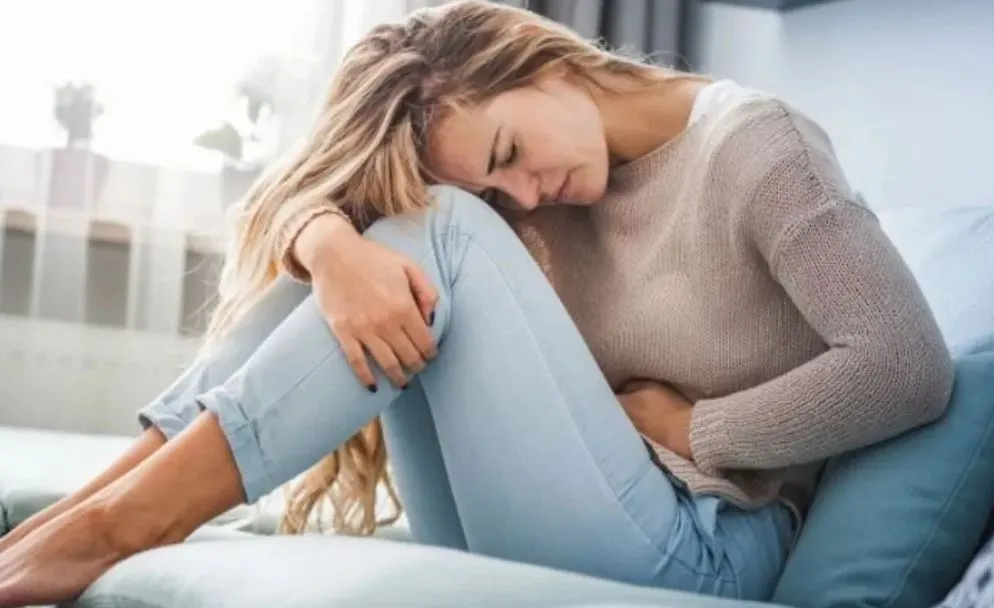 पीरियड में दर्द या ऐंठन हो तो विज्ञान के अनुसार क्या खाएं और क्या न खाएं?  