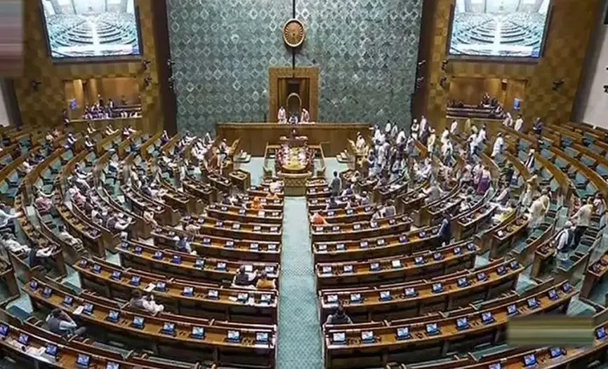 कांग्रेस सदस्य दीपक बैज, डीके सुरेश और नकुल नाथ भी लोस से निलंबित, कुल 100 विपक्षी सदस्य सदन से बाहर 