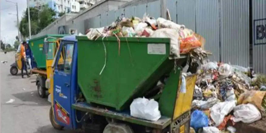 बरेली: डोर टू डोर कूड़ा कलेक्शन का शुल्क कहीं 50 रुपये तो कहीं सौ
