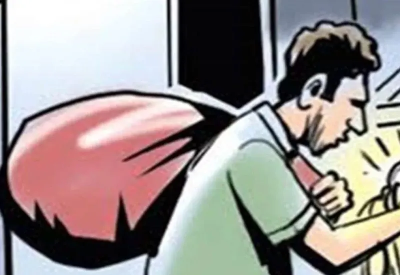 दिनेशपुर: बैखौफ चोरों ने दो प्रतिष्ठानों से उड़ाई लाखों रुपये की नगदी 