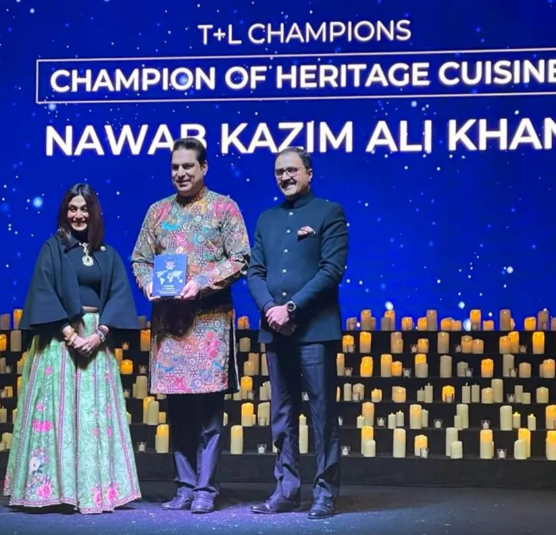 रामपुर : नवाब काजिम अली खां उर्फ नवेद मियां को मिला चैंपियन ऑफ हेरिटेज क्यूजीन अवॉर्ड