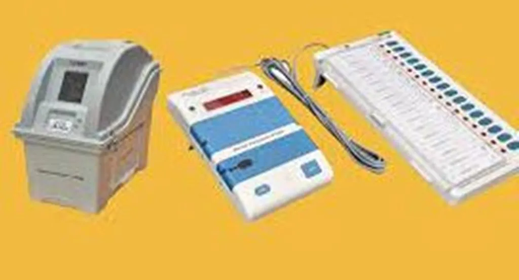 बरेली: तीन दिन में 2400 ईवीएम- वीवीपैट मशीनें चेक, कई खराब पाई गईं