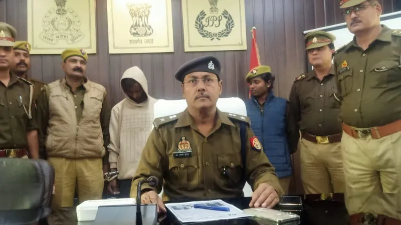 Farrukhabad News: परचून दुकानदार हत्याकांड का खुलासा, प्रेमी युगल हत्यारोपी गिरफ्तार