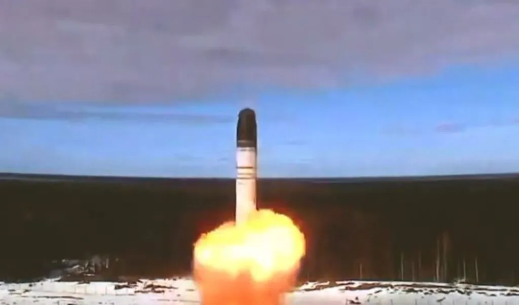 रूस ने 2024 में अंतरमहाद्वीपीय बैलिस्टिक मिसाइलों के सात प्रक्षेपण की बनाई योजना 