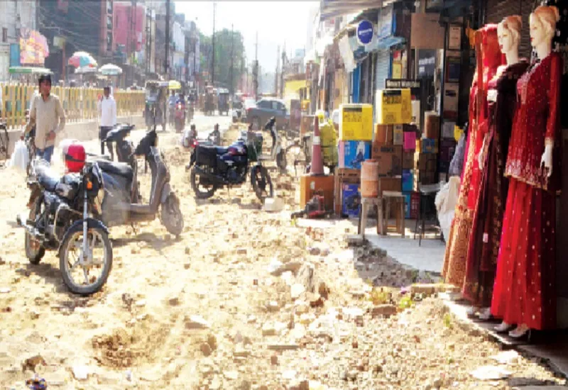 मुरादाबाद : नये साल में पूरी होंगी 414.76 करोड़ की 10 परियोजनाएं, सड़कों में गड्ढों से महानगर की छवि हो रही धूमिल