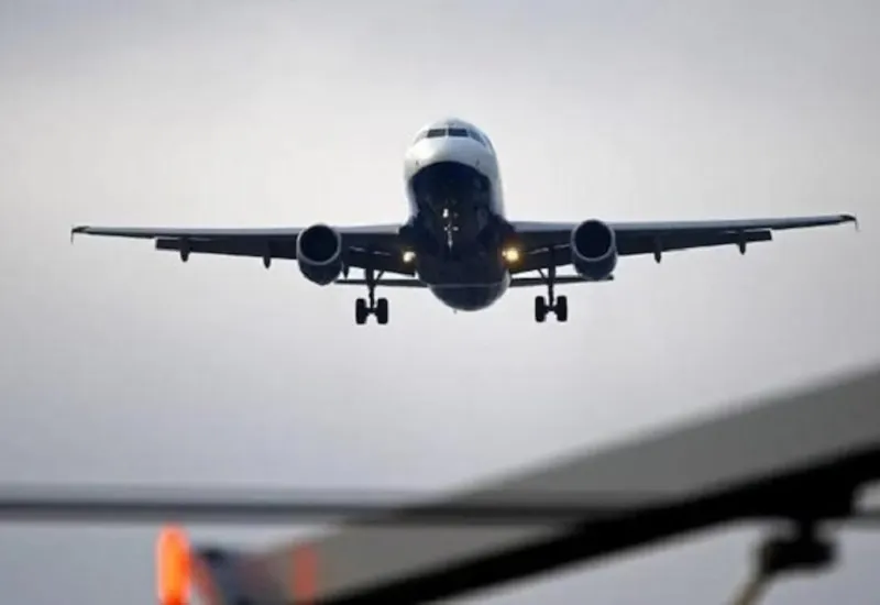 Bomb Threat: न्यूयॉर्क जा रही एअर इंडिया की उड़ान बम रखे होने की सूचना मिलने पर मुंबई लौटी 