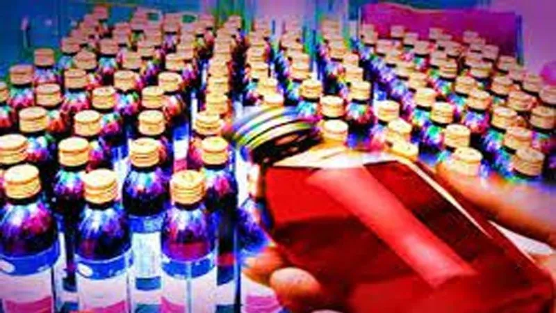 मीरजापुर: पुलिस ने अवैध नशीला सीरप वनरैक्स किया बरामद, दो गिरफ्तार