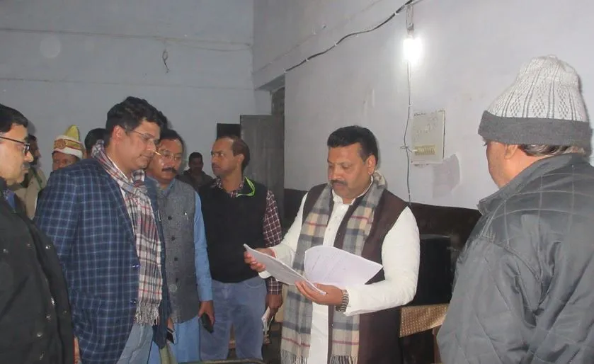 शाहजहांपुर: राजस्व राज्यमंत्री ने की राजस्व और चकबंदी के कार्यों की समीक्षा
