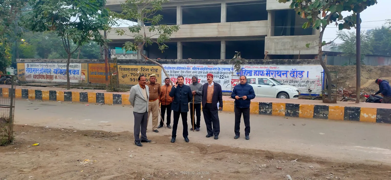 यूपीएसआरटीसी एमडी ने किया जानकीपुरम में बस स्टेशन भूमि का निरीक्षण,जल्द शुरु होगा कार्य