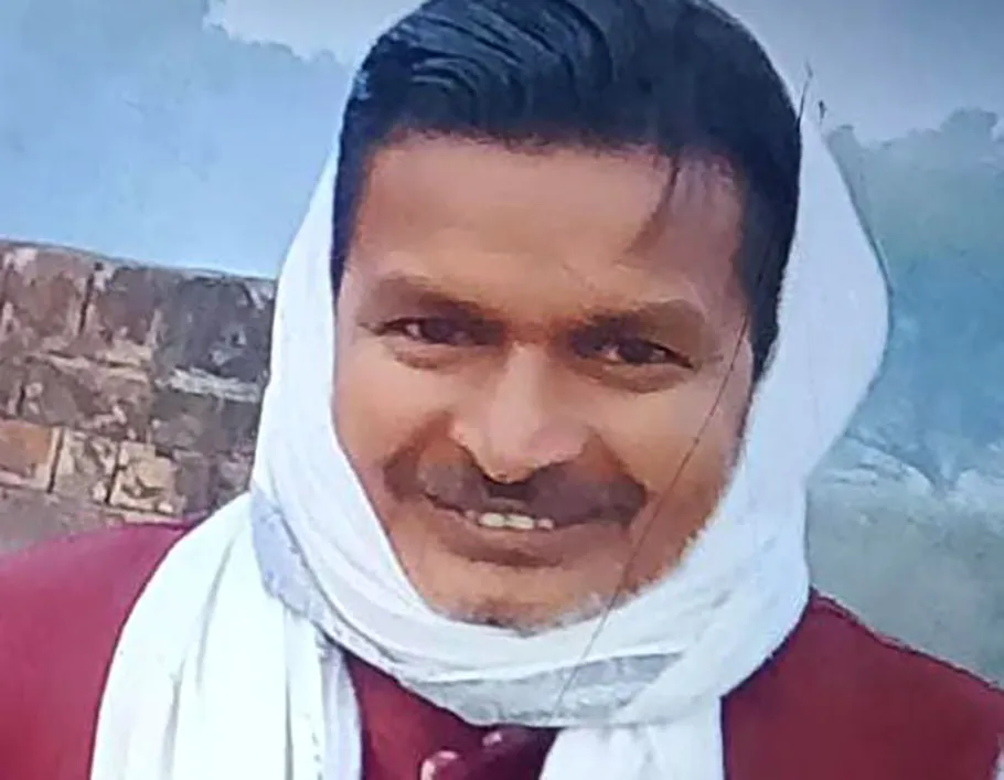 अनियंत्रित डाला मैजिक की टक्कर से मोपेड सवार दंपति की मौत, गंगा स्नान के लिए जाते समय हुआ दर्दनाक हादसा