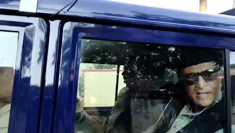 रामपुर पेशी के लिए आजम खां सीतापुर जेल से हुए रवाना