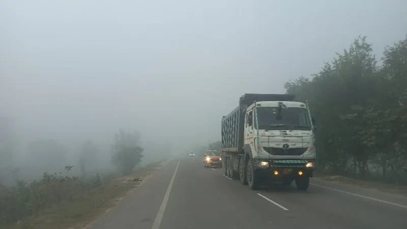 रायबरेली: न्यूनतम तापमान पहुंचा 8 डिग्री, गलन से रात में बढ़ी कंपकपी