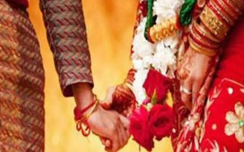 बरेली: सामूहिक विवाह में जनवरी में 978 जोड़े लेंगे सात फेरे, शादियों के लिए आवेदनों का चल रहा सत्यापन