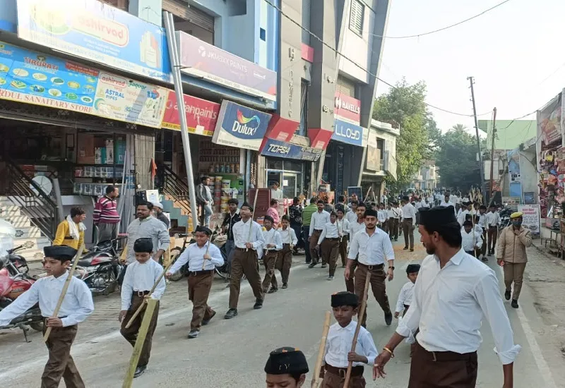 संभल में निकला आरएसएस का पथ संचलन, रहे कड़े सुरक्षा प्रबंध