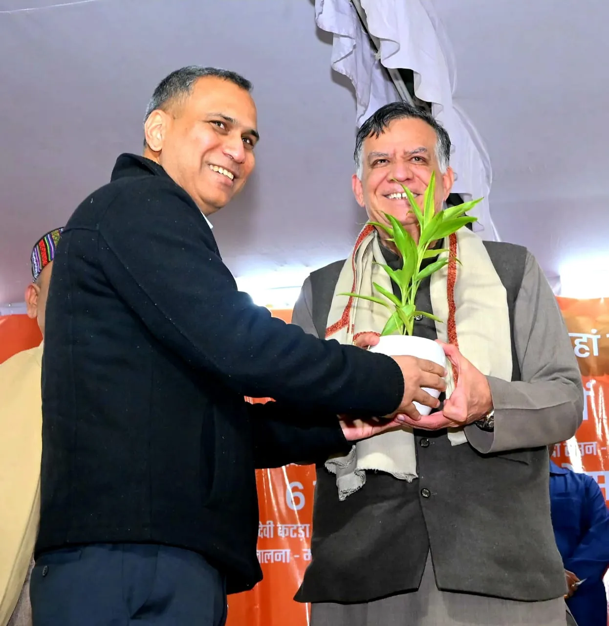 सतीश महाना ट्रेन