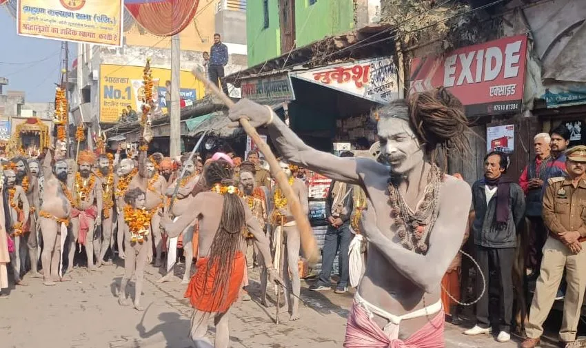 कासगंज: तीर्थ नगरी में आकर्षण का केंद्र बने देशभर से जुटे नागा साधू 