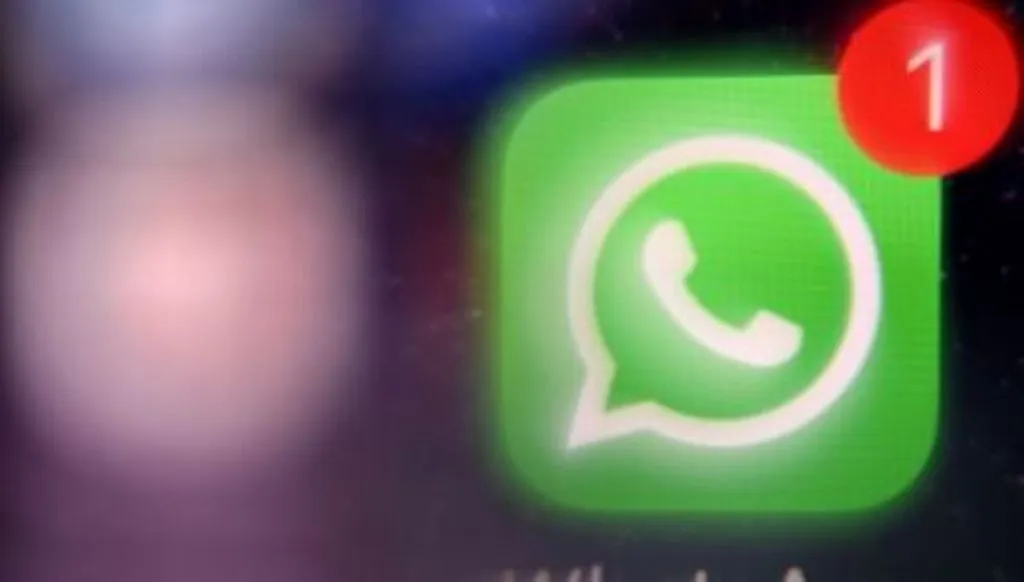 WhatsApp पर अपनाएं ये खास ट्रिक, मैसेज पढ़ने के बाद भी नहीं चलेगा किसी को पता