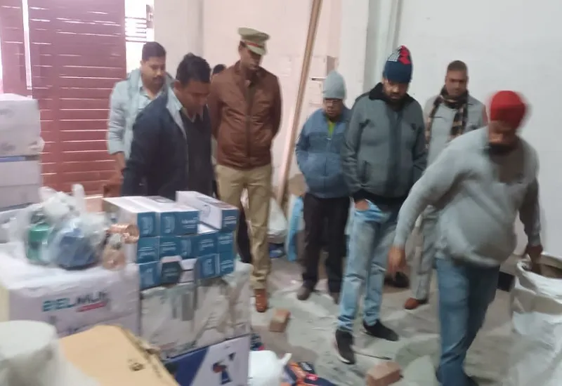 संभल में भारी मात्रा में हैवेल्स कंपनी का नकली तार बरामद, कई अन्य जगहों पर छापेमारी की तैयारी