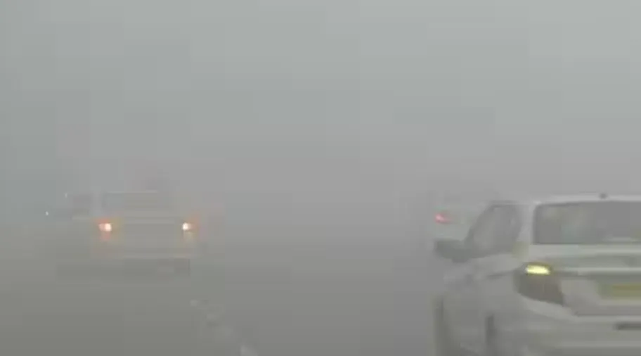 बरेली: कोहरे में वाहन चलाते समय रहें सावधान, लापरवाही पड़ सकती है भारी