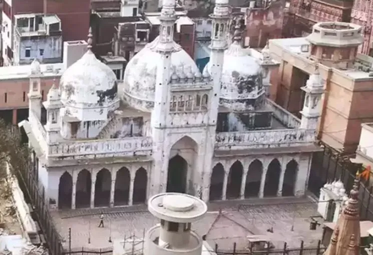 ज्ञानवापी वजूखाने का सील एरिया खोला जाए... साइंटिफिक सर्वे कराएं, SC में हिंदू पक्ष ने दायर की याचिका  