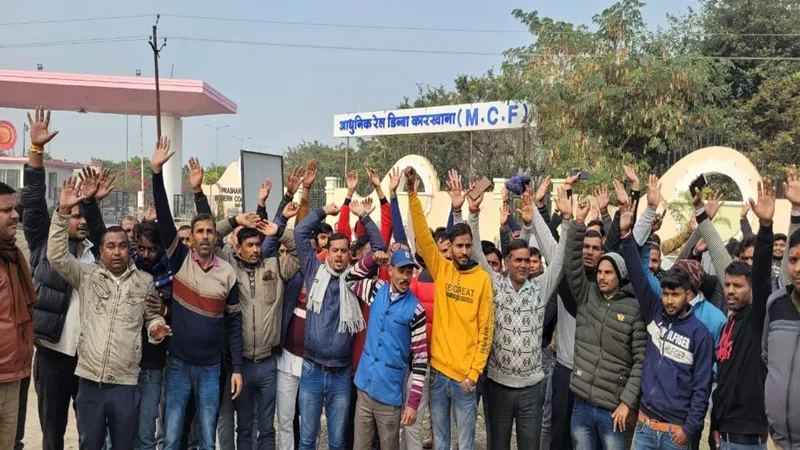 रायबरेली: आंदोलन को खत्म कर काम पर लौटे रोडवेज बस चालक, मिली राहत