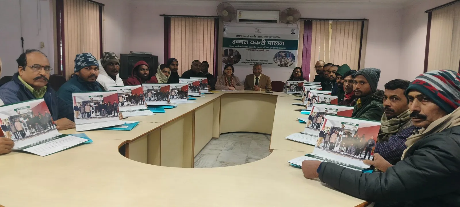 बरेली: सहरसा के किसानों ने आईवीआरआई में लिया बकरी पालन प्रशिक्षण