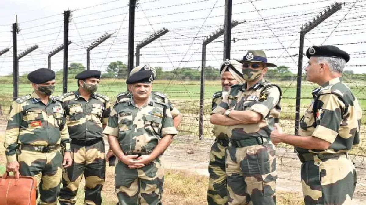 जम्मू-कश्मीर प्रशासन ने सांबा में अंतरराष्ट्रीय सीमा पर लगा रात्रि कर्फ्यू 