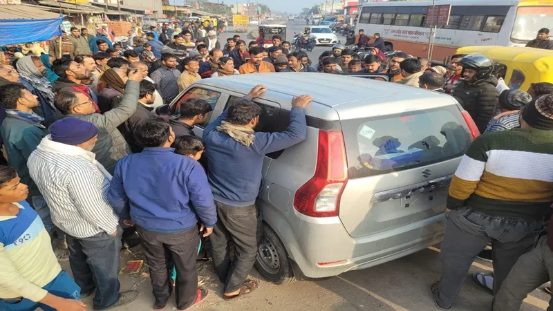 बहराइच: कार में एक बच्चा बंद है किसका है...,एक वर्षीय बच्चे को कार में बंद कर चले गए दंपती, जानें फिर क्या हुआ 