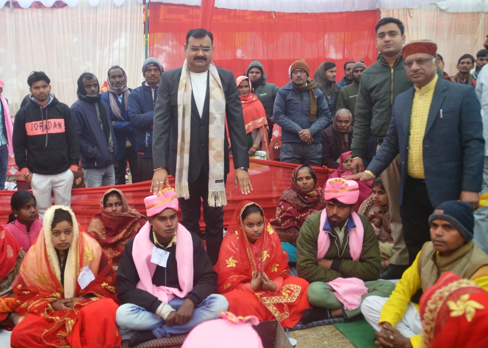 पीलीभीत: सारा गगन मंडप, सारा जग बराती..परिणय सूत्र में बंधे 936 जोड़े