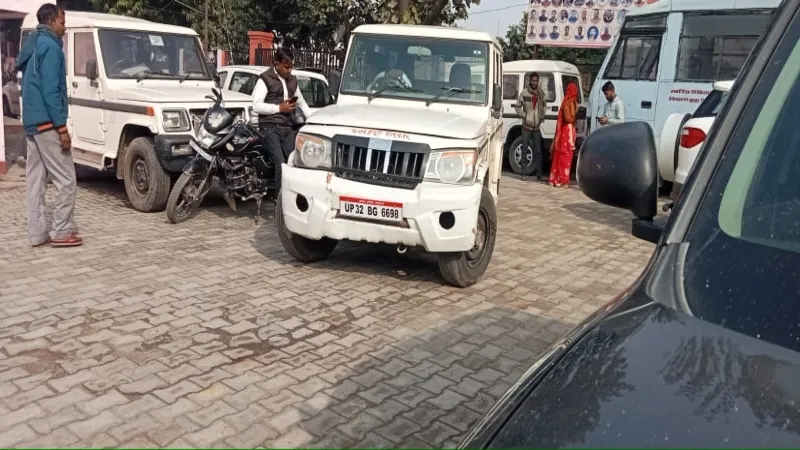 बिना HSRP सड़क पर चल रहे सरकारी वाहन, रोज उड़ाते हैं नियमों की धज्जियां 